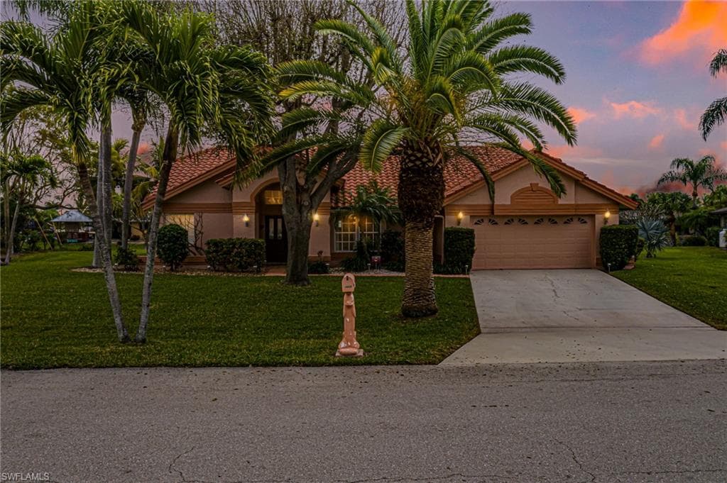 3805 SE 12th PL CAPE CORAL, FL 33904