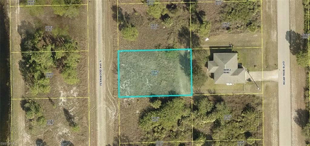425 Fernwood AVE S LEHIGH ACRES, FL 33974