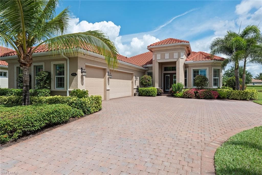 9391 Nicolo CT NAPLES, FL 34114
