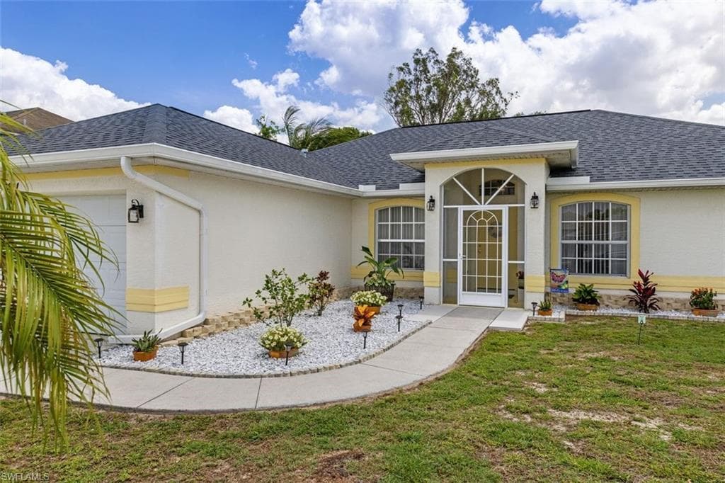 3711 16th ST W LEHIGH ACRES, FL 33971
