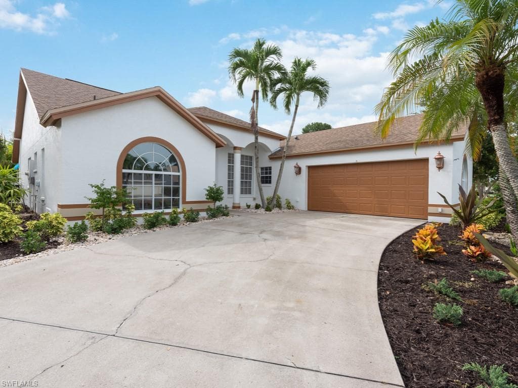 877 Belville BLVD NAPLES, FL 34104