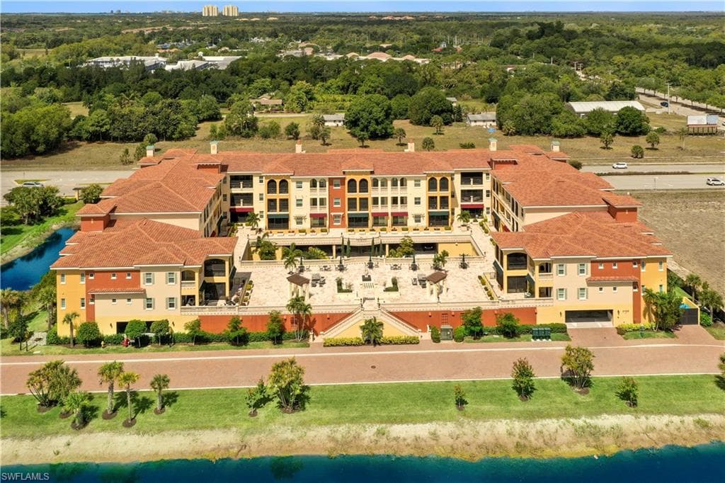 21530 Strada Nuova CIR 414 ESTERO, FL 33928