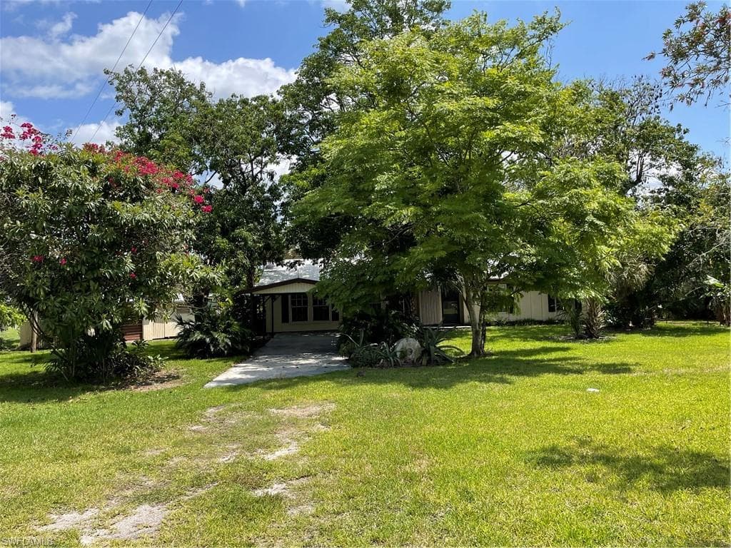 1079 Indian Mound RD MOORE HAVEN, FL 33471