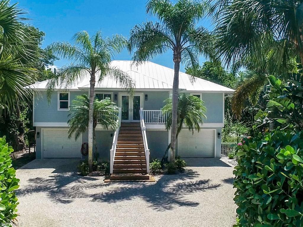 750 Oliva ST SANIBEL, FL 33957