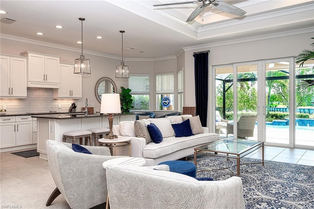 5856 Antigua WAY NAPLES, FL 34113