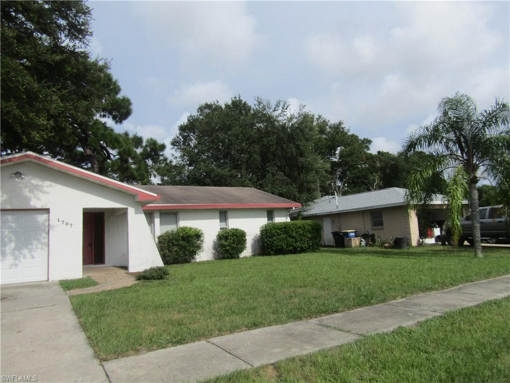 1707 Sharondale DR CLEARWATER, FL 33755
