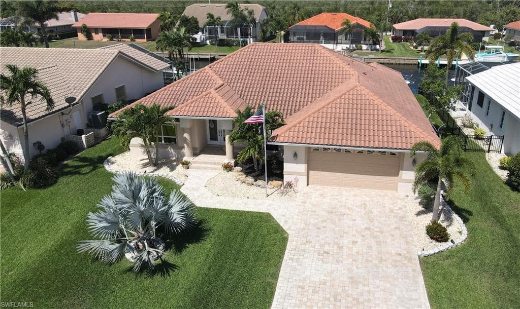 215 Divinci DR PUNTA GORDA, FL 33950