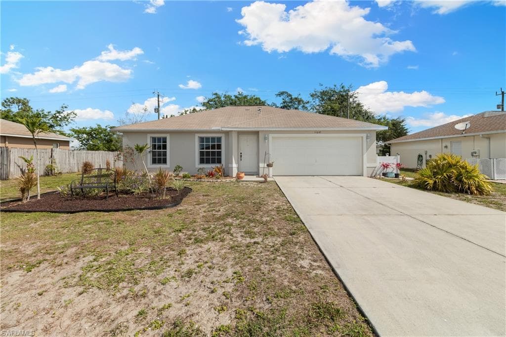 11649 Forest Mere DR BONITA SPRINGS, FL 34135