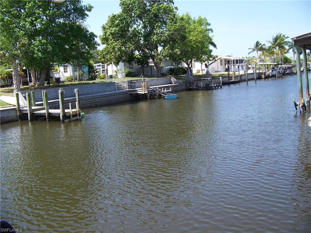 4743 Flamingo DR ST. JAMES CITY, FL 33956