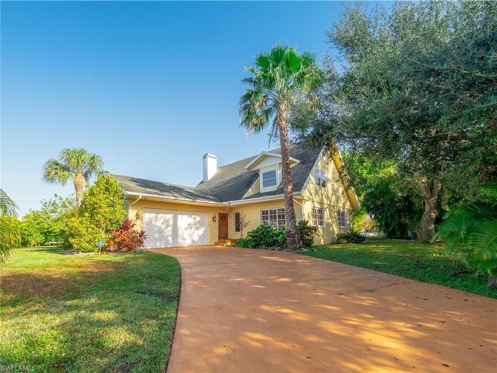 2735 Beach PKY W CAPE CORAL, FL 33914
