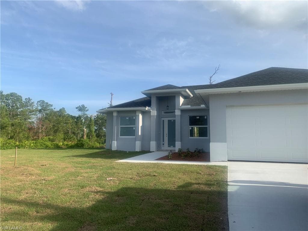 918 Nimitz BLVD LEHIGH ACRES, FL 33974