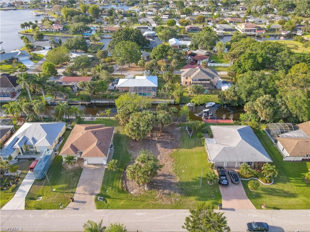 13516 Marquette BLVD FORT MYERS, FL 33905