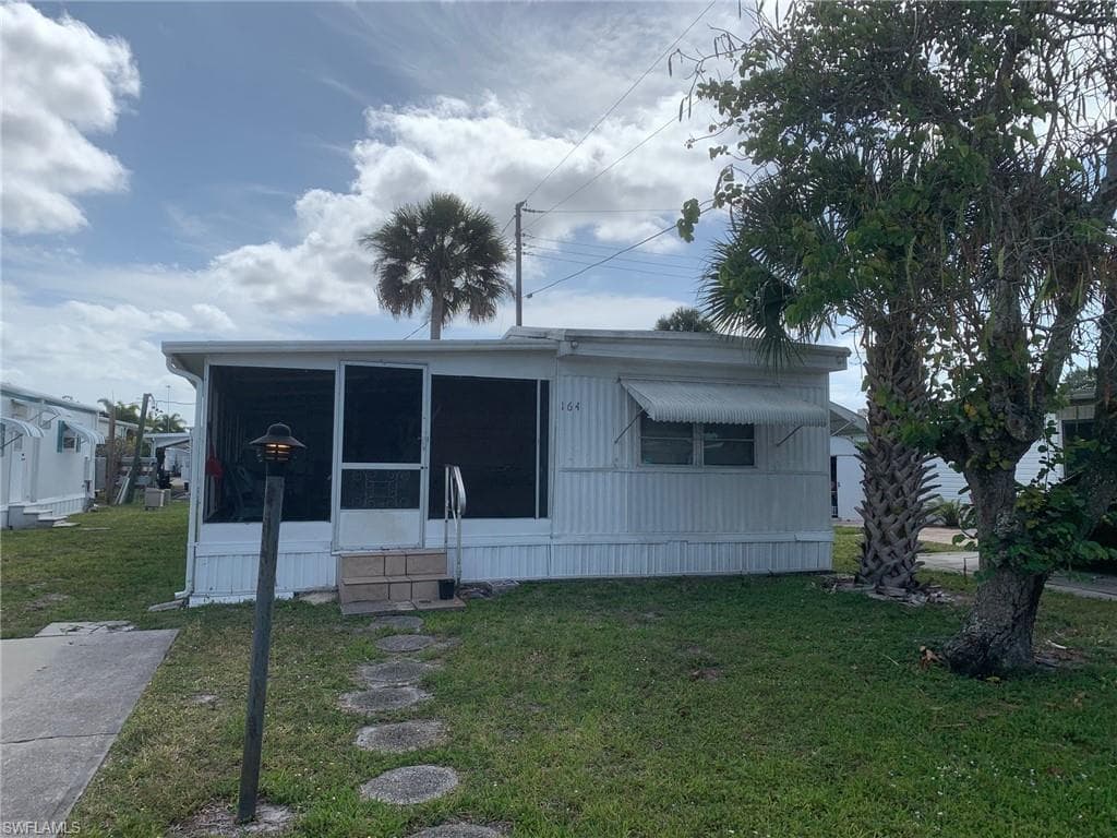 164 Oak LN 163 NAPLES, FL 34114