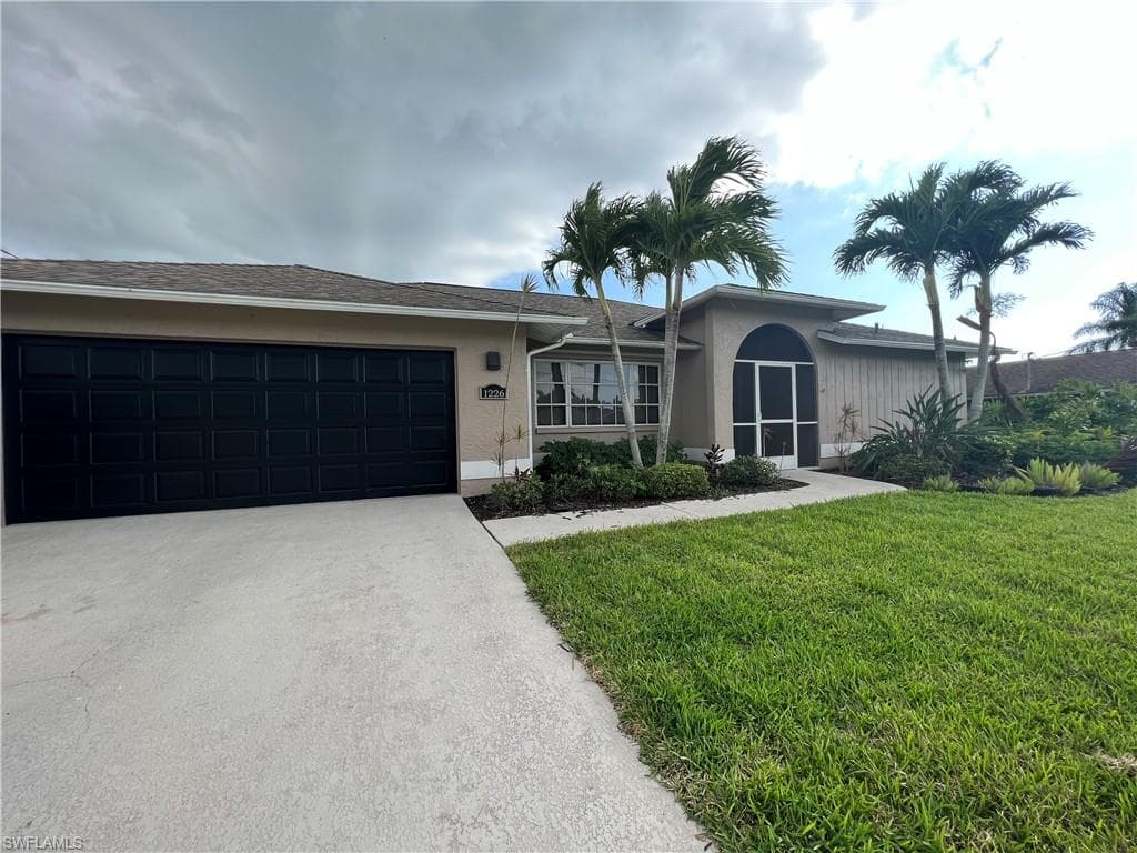 1226 SW 51st TER CAPE CORAL, FL 33914