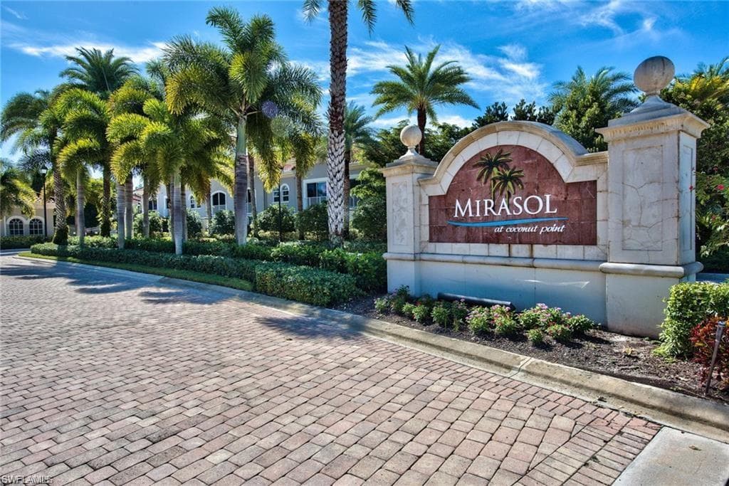 23420 Alamanda DR 202 ESTERO, FL 34135