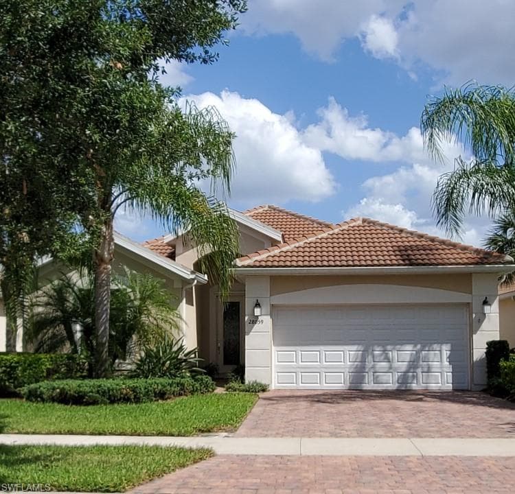 28059 Pisces LN BONITA SPRINGS, FL 34135