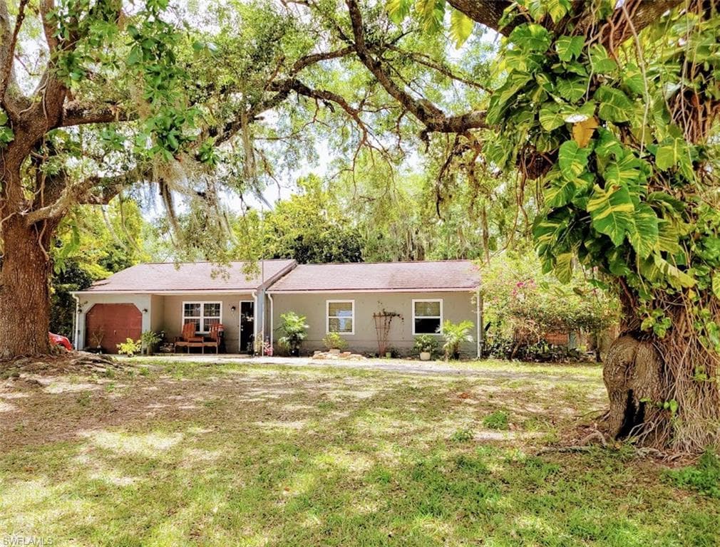 4036 E Sunflower CIR LABELLE, FL 33935