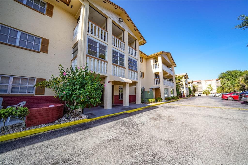 3704 Broadway 214 FORT MYERS, FL 33901