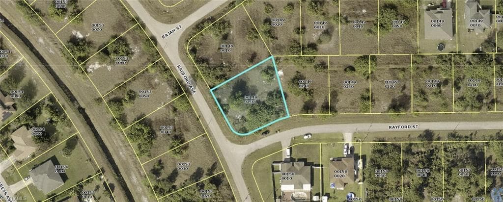 429 Rayford ST LEHIGH ACRES, FL 33974