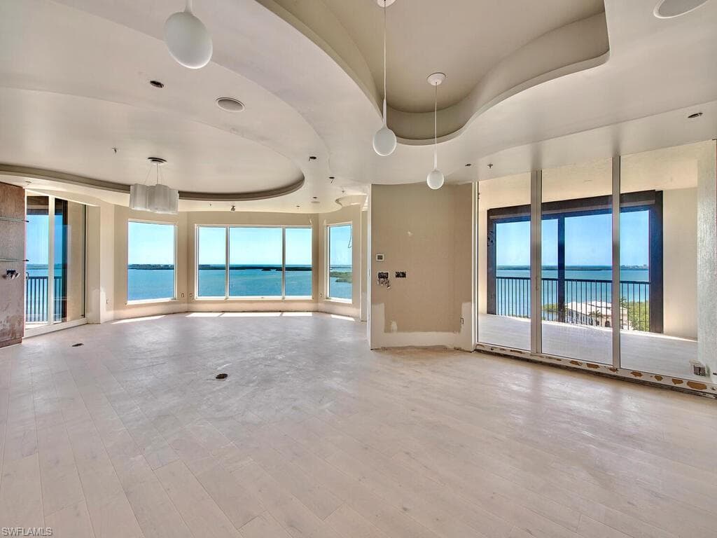 5051 Pelican Colony BLVD 1004 BONITA SPRINGS, FL 34134