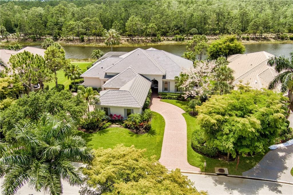 22121 Shallowater LN ESTERO, FL 34135