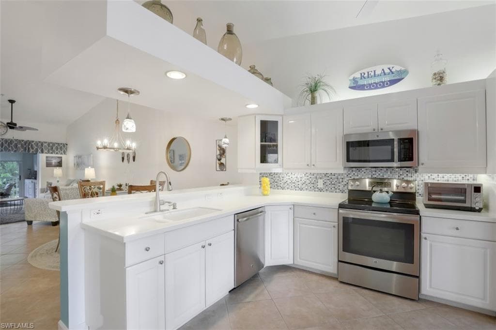 1941 Cascades DR 5704 NAPLES, FL 34112