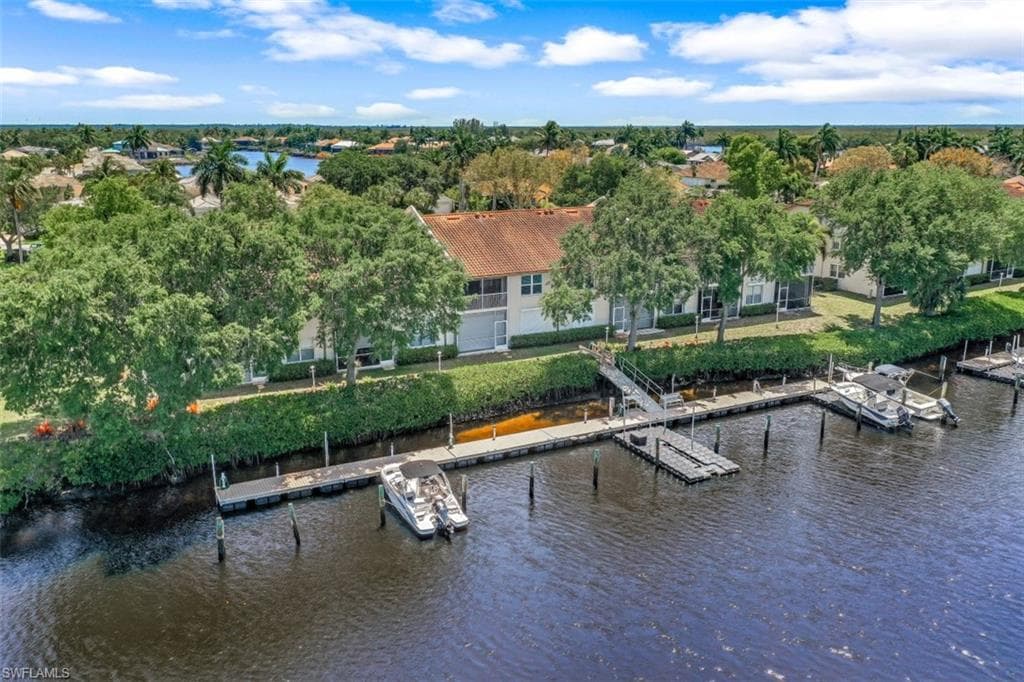 242 Newport DR 508 NAPLES, FL 34114