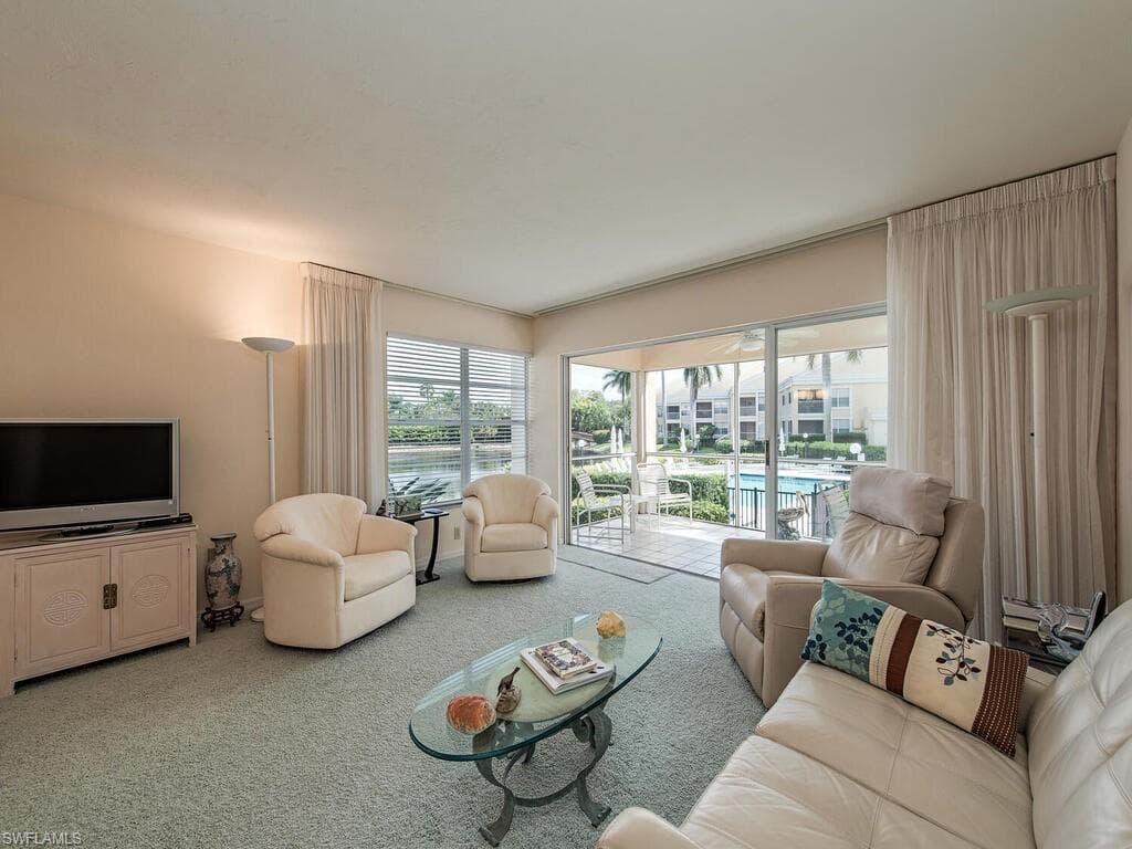 6131 Pelican Bay BLVD I-11 NAPLES, FL 34108