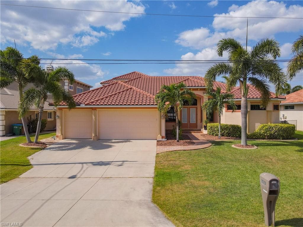 2823 SW 33rd ST CAPE CORAL, FL 33914