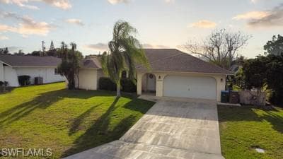 1520 SE 20th CT CAPE CORAL, FL 33990