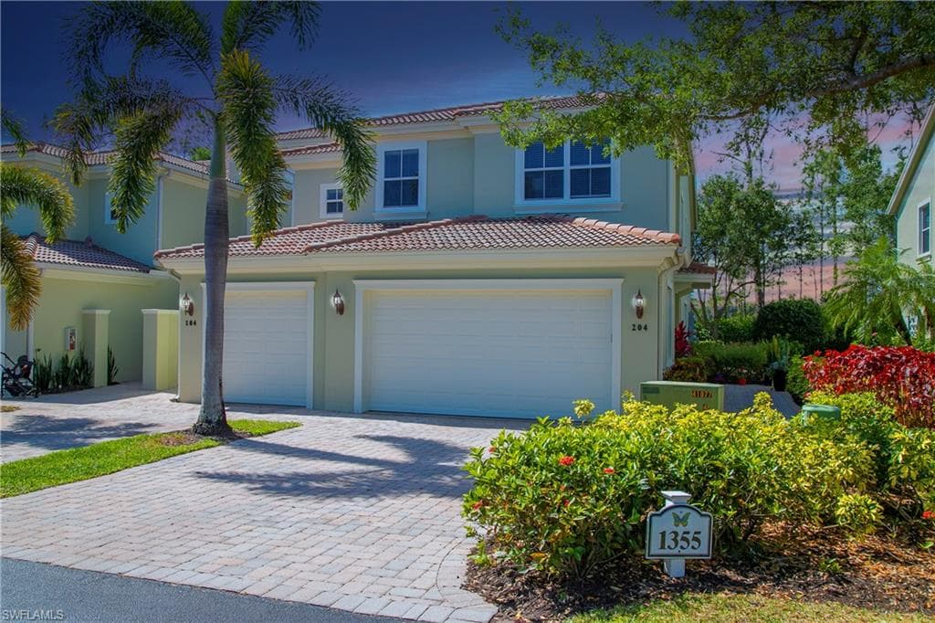 1355 Mariposa CIR 6-204 NAPLES, FL 34105