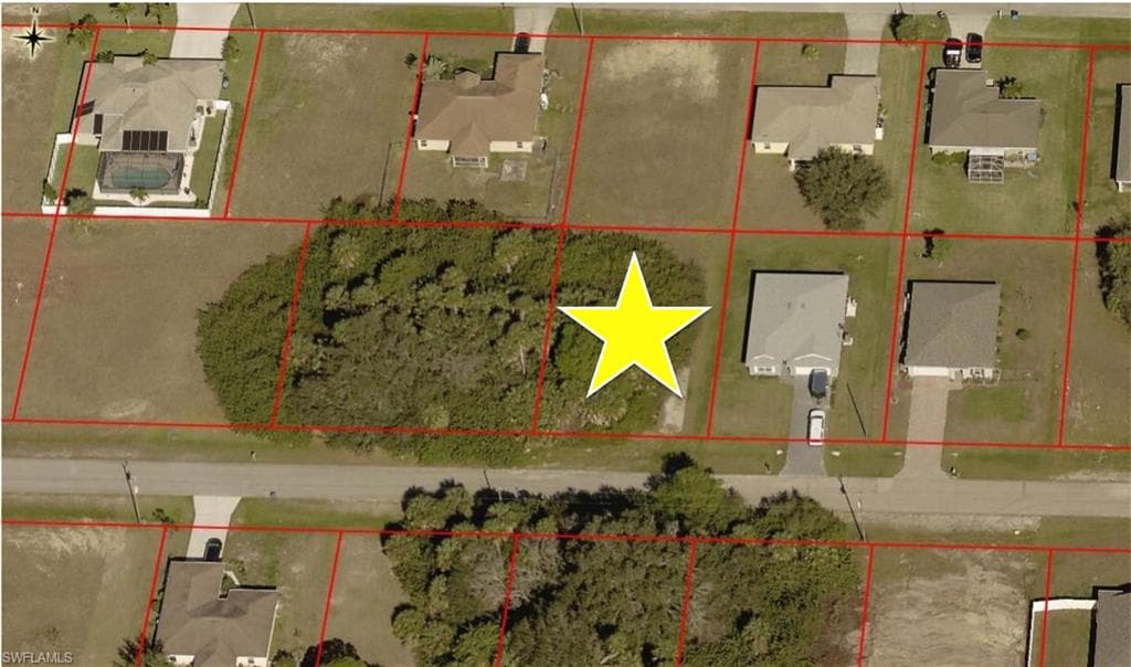 1423 NE 33rd TER CAPE CORAL, FL 33909