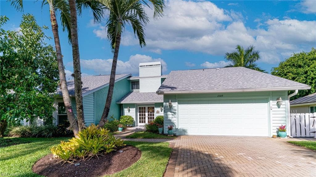 2309 Kings Lake BLVD NAPLES, FL 34112