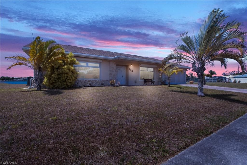 118 Beeney RD SE PORT CHARLOTTE, FL 33952