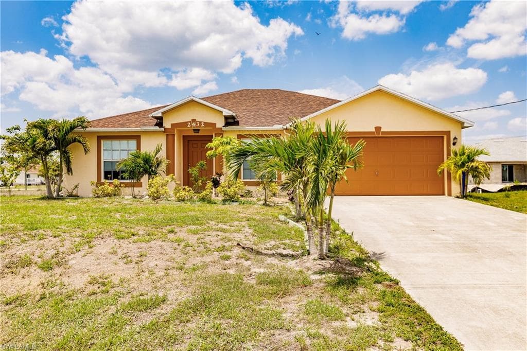 2432 Vernon AVE S LEHIGH ACRES, FL 33973