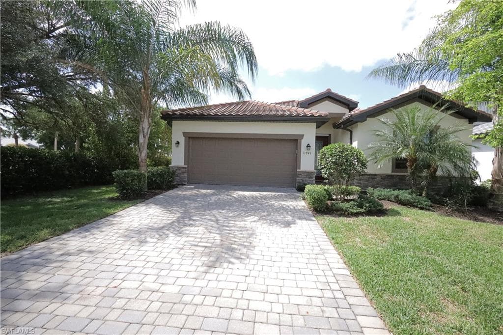 11941 Silver Cobblestone WAY FORT MYERS, FL 33913