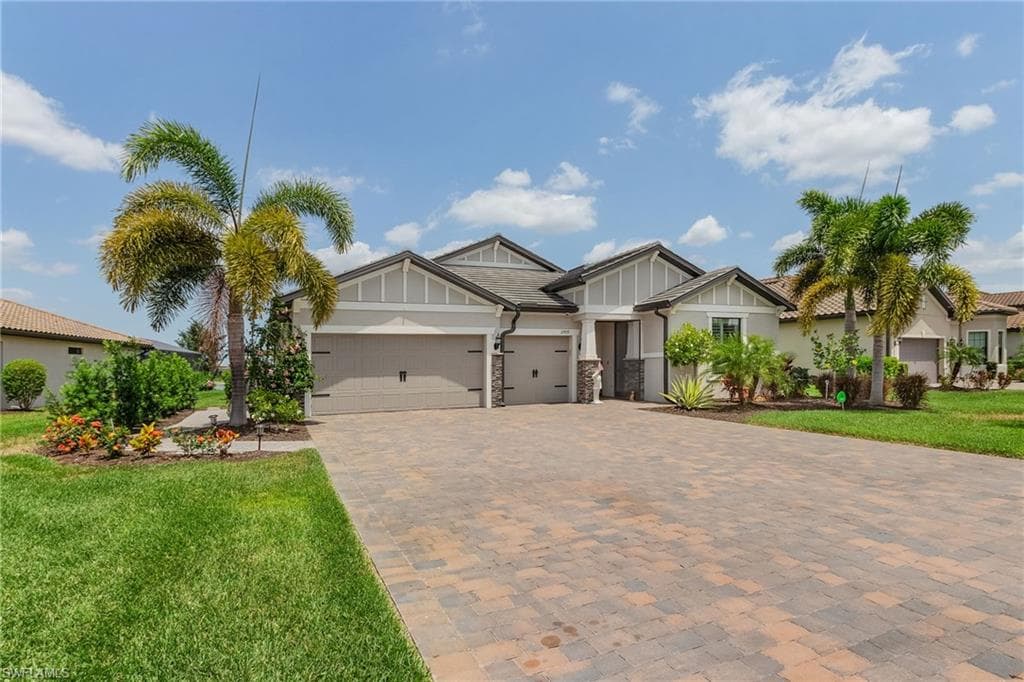 17439 Newberry LN
