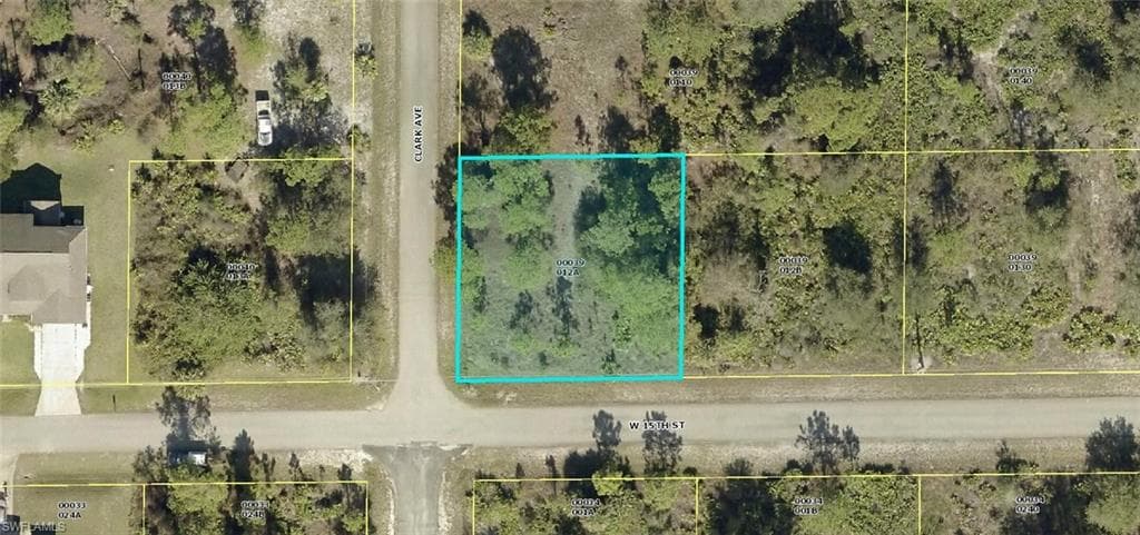 1306 W 15th ST LEHIGH ACRES, FL 33972