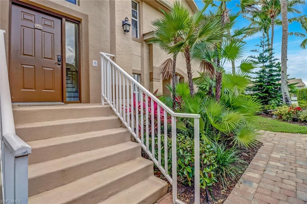 5665 Heron LN 2404 NAPLES, FL 34110