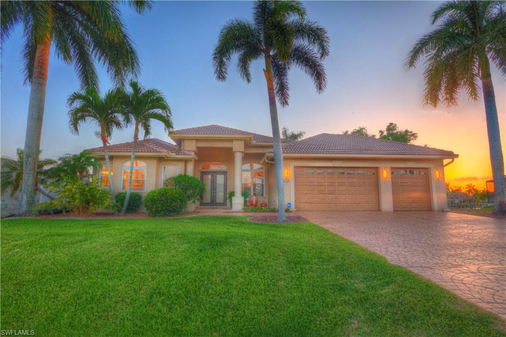 2730 SW 28th PL CAPE CORAL, FL 33914