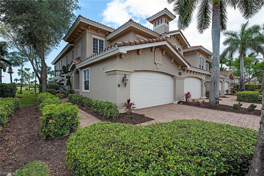 9007 Cherry Oaks TRL 201 NAPLES, FL 34114