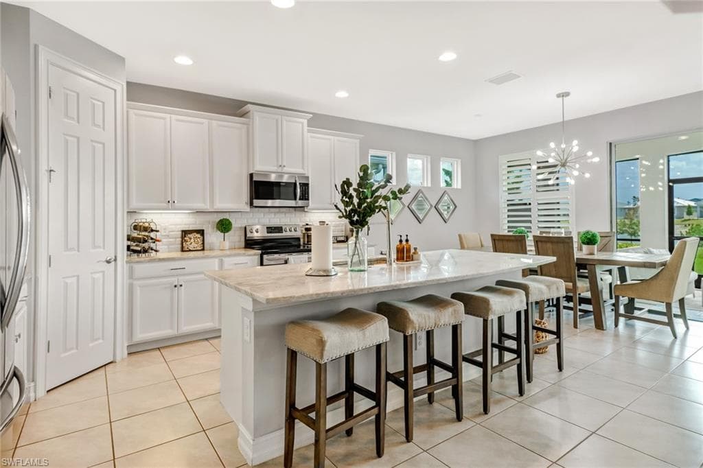 28181 Seasons Tide AVE BONITA SPRINGS, FL 34135