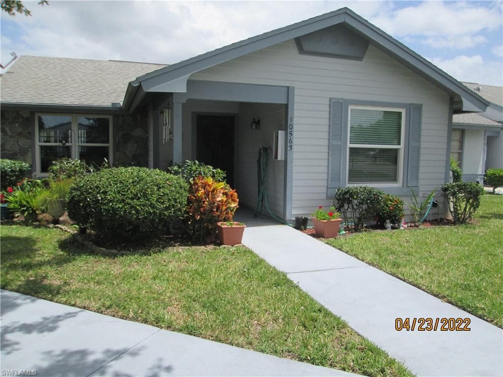 10563 Putnam CT LEHIGH ACRES, FL 33936