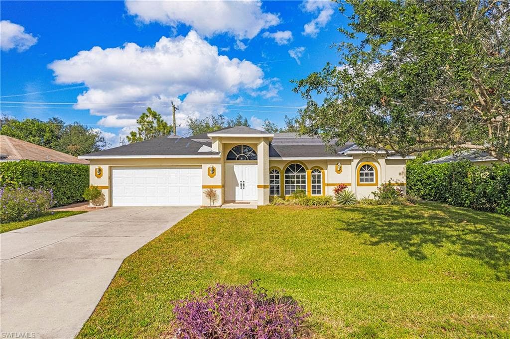 11887 Forest Mere DR BONITA SPRINGS, FL 34135