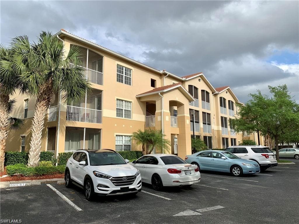 9015 Colby DR 2022 FORT MYERS, FL 33919