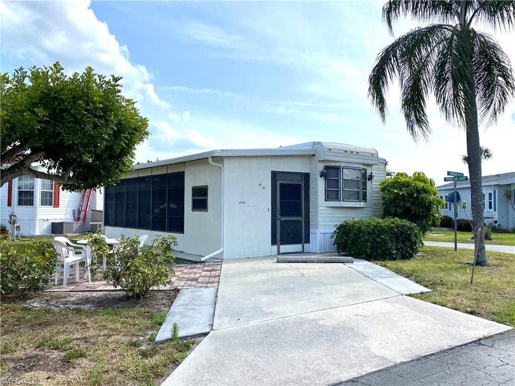 4581 Lincoln LN E ESTERO, FL 33928