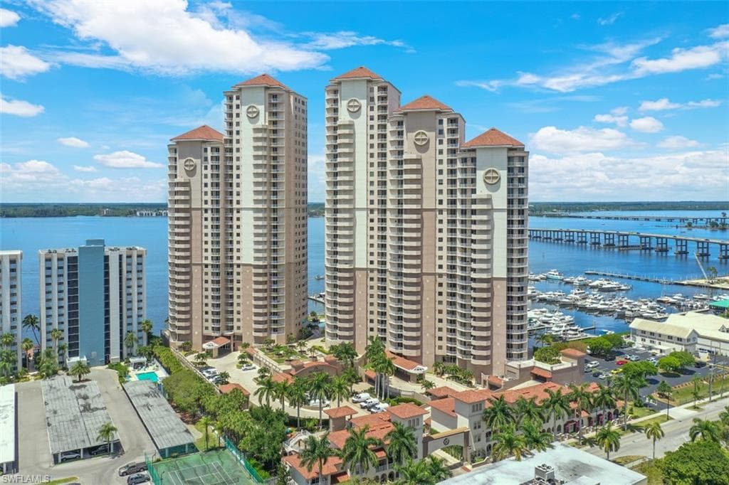 2090 W 1st ST G1207 FORT MYERS, FL 33901