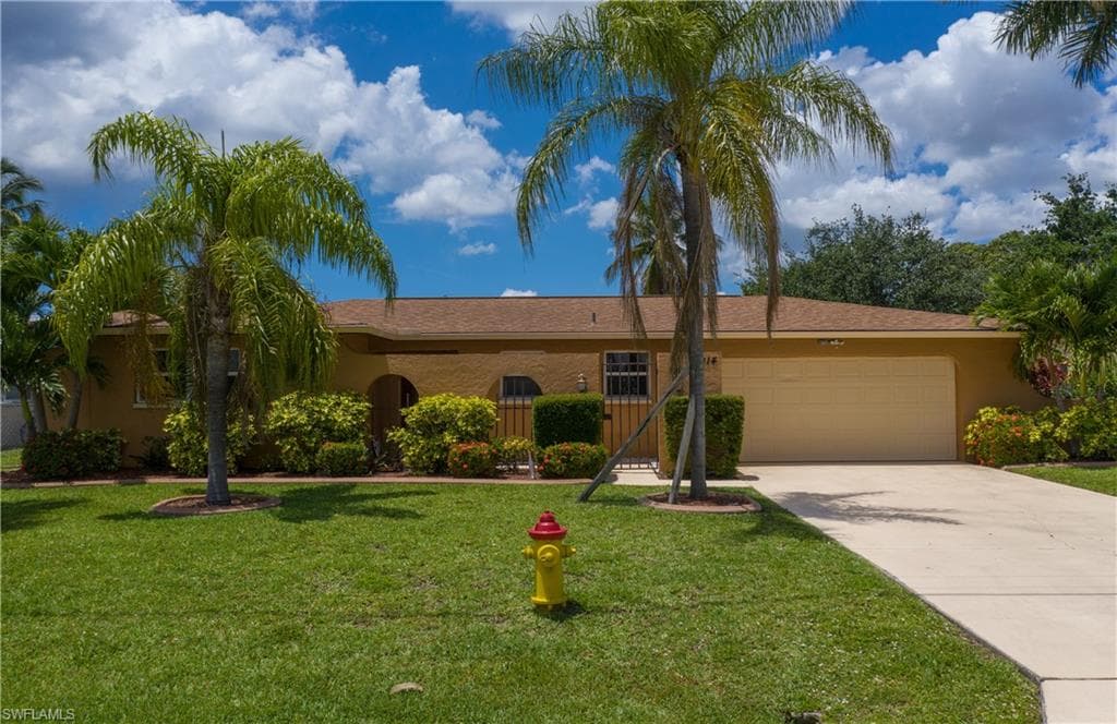 4914 Viceroy ST CAPE CORAL, FL 33904