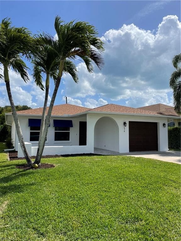 576 95th AVE N NAPLES, FL 34108