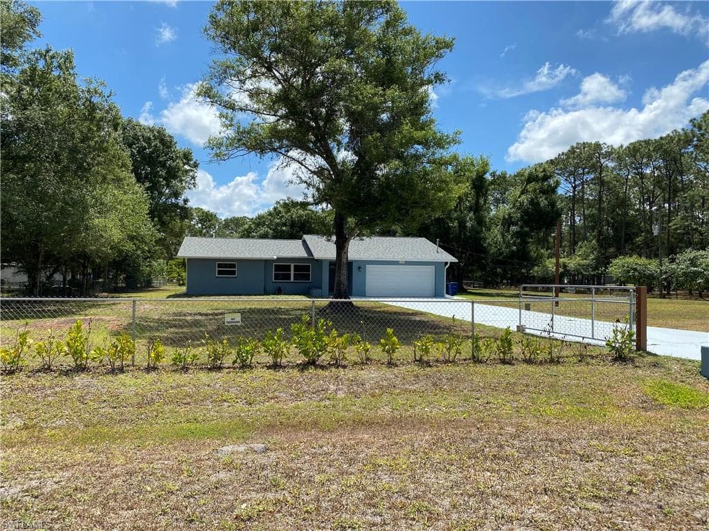 19580 Huber RD NORTH FORT MYERS, FL 33917